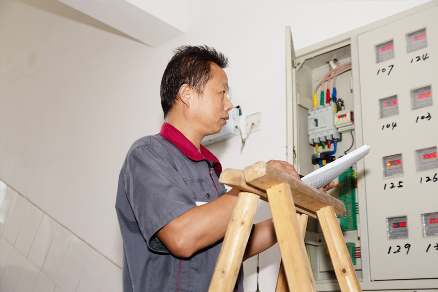 工程人員工作剪影